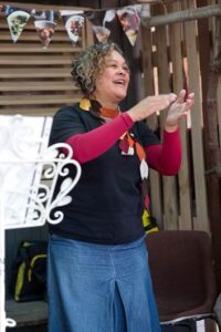 Nicki Johnson professional choir conductor